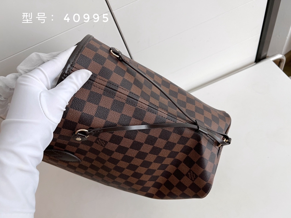 ルイヴィトンバッグ内部構造